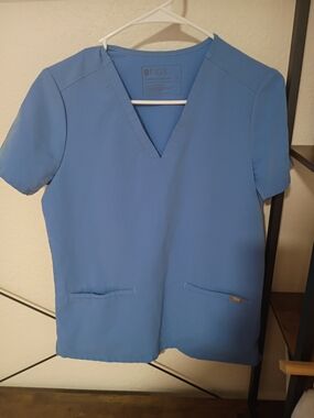 FIGS Women's Scrub Top in Sky Blue
